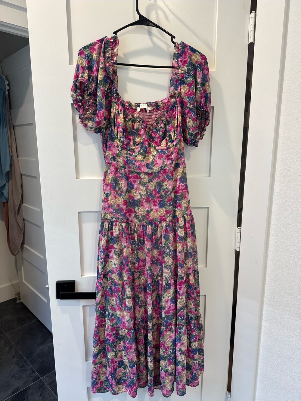 Astrid Floral Puff-Sleeve Midi Dress in Pink
